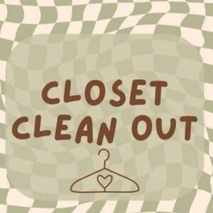 Closet Clean Out Sign